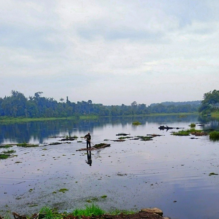 Laut Tador Lake